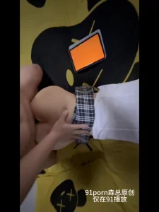 [原创] 学院风幼师母狗 喜欢被打耳光 明明是少妇 却比少女还敏感 （已成年）